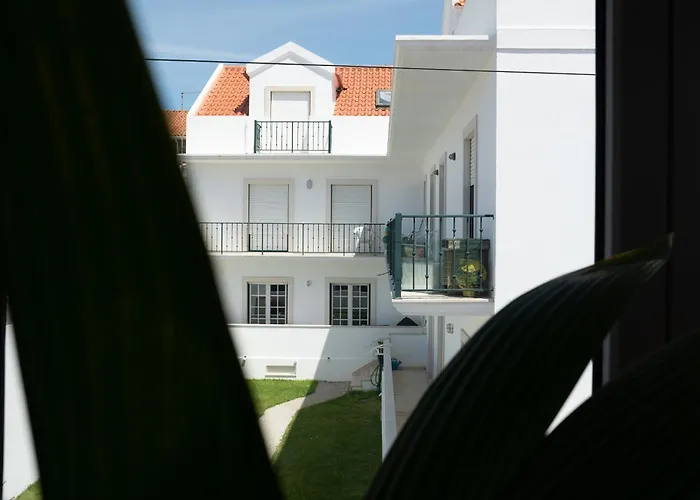 Nomad Ready Bed & Breakfast Ferrel (Leiria)